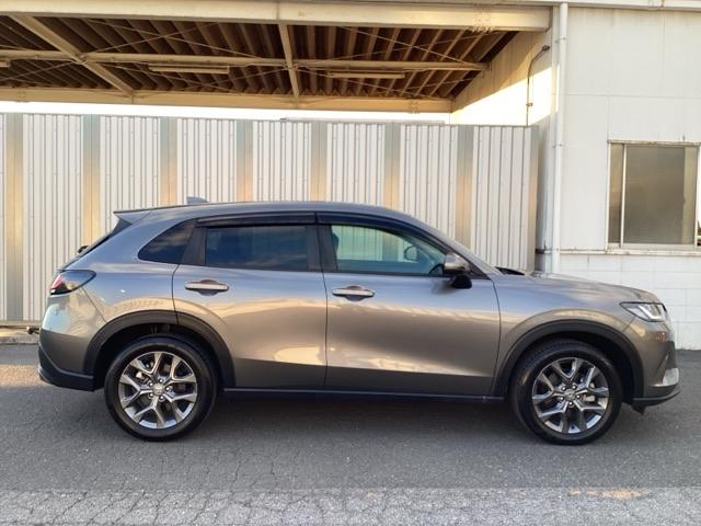 ZR-V X クリアランスソナー 地デジ Bカメ オートクルーズコントロール ESC サイドカーテンエアバック エアコン 盗難防止装置 アイドリングストップ LEDライト 運転席エアバッグ スマートキー USB(4枚目)