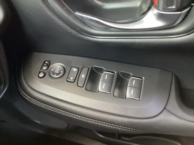 ZR-V X クリアランスソナー 地デジ Bカメ オートクルーズコントロール ESC サイドカーテンエアバック エアコン 盗難防止装置 アイドリングストップ LEDライト 運転席エアバッグ スマートキー USB(31枚目)