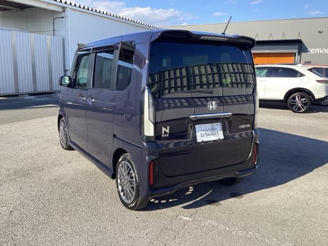 N-BOXカスタム ターボ イモビライザー 衝突被害軽減 ベンチシート キーフリー Pセンサー ESC パワステ DVD再生 両席エアバック サイドエアバッグ ターボ車 Aライト スマキー Bカメ パワーウィンドウ(9枚目)