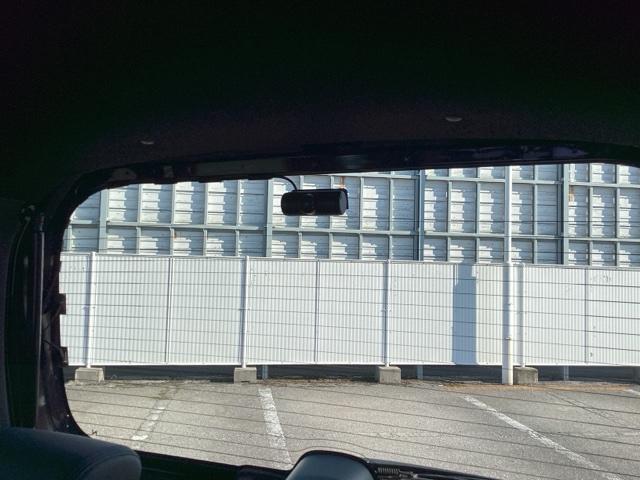 N-BOXカスタム ターボ イモビライザー 衝突被害軽減 ベンチシート キーフリー Pセンサー ESC パワステ DVD再生 両席エアバック サイドエアバッグ ターボ車 Aライト スマキー Bカメ パワーウィンドウ(27枚目)