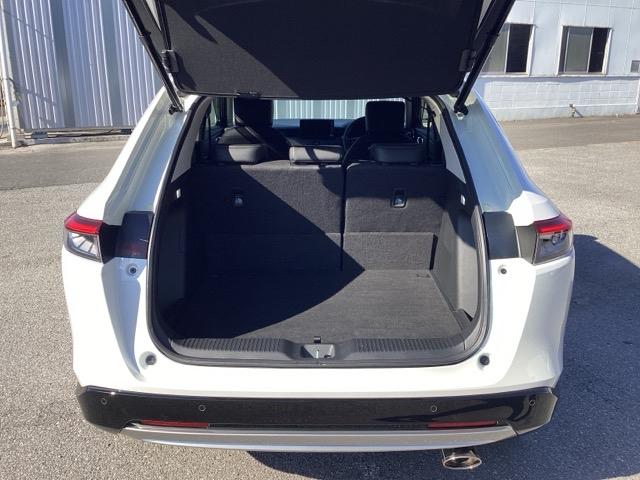 ヴェゼル e:HEVZ 衝突回避支援ブレーキ機能 スマキ フルオートエアコン エアバッグ 両席エアバック Rカメ パワーウィンドウ LEDランプ ソナー クルーズC ナビ&TV キーレスエントリー ETC付(18枚目)