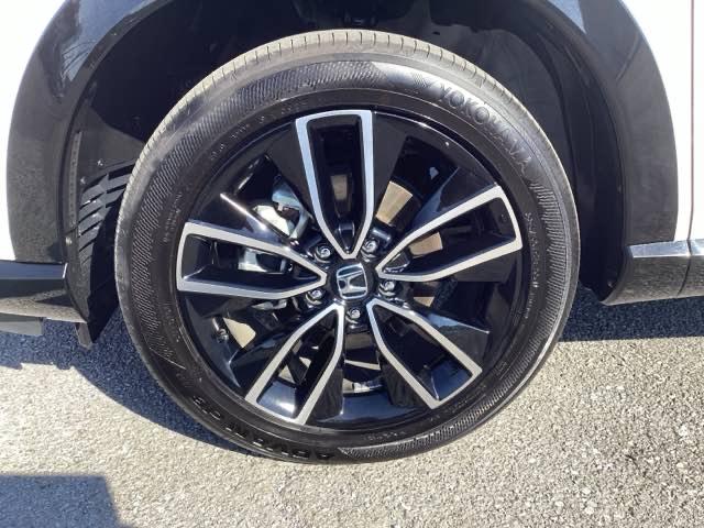 ヴェゼル e:HEVZ 衝突回避支援ブレーキ機能 スマキ フルオートエアコン エアバッグ 両席エアバック Rカメ パワーウィンドウ LEDランプ ソナー クルーズC ナビ&TV キーレスエントリー ETC付(19枚目)