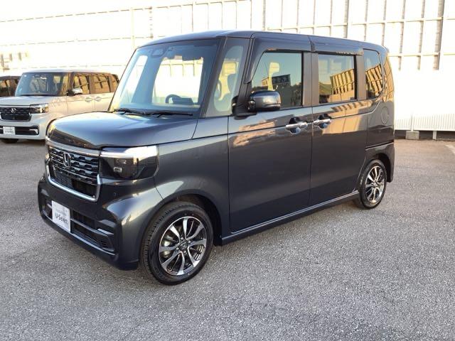 Ｎ－ＢＯＸカスタム ベースグレード　Ｗ電動ドア　ＵＳＢ接続　ＣＭＢＳ　Ｄレコ　ベンチシート　オートエアコン　スマートキ　ＬＥＤ　盗難防止装置　クルコン　ＥＴＣ　バックカメラ　フルセグＴＶ　パワーステアリング　エアバッグ（7枚目）