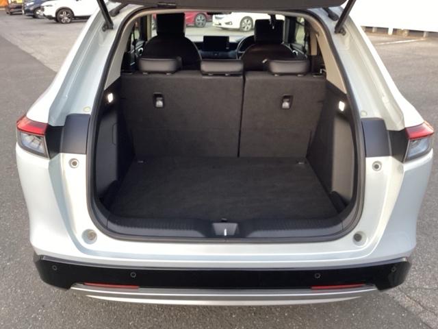 ヴェゼル ｅ：ＨＥＶＺ　衝突回避支援ブレーキ機能　スマキ　フルオートエアコン　Ｄレコ　エアバッグ　両席エアバック　Ｒカメ　パワーウィンドウ　ＬＥＤランプ　ソナー　クルーズＣ　ナビ＆ＴＶ　キーレスエントリー（17枚目）