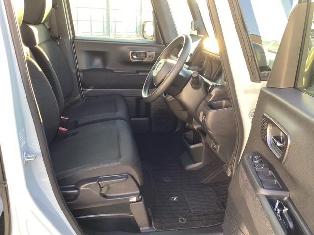 Ｎ－ＢＯＸカスタム ベースグレード　Ｗ電動ドア　ＵＳＢ接続　ＣＭＢＳ　Ｄレコ　ベンチシート　オートエアコン　スマートキ　ＬＥＤ　盗難防止装置　クルコン　ＥＴＣ　バックカメラ　フルセグＴＶ　パワーステアリング　エアバッグ（13枚目）