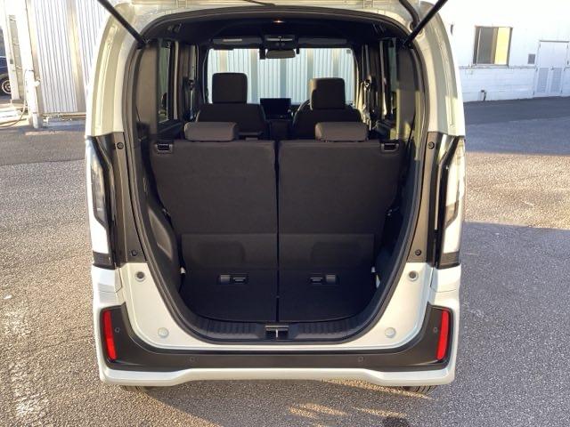 Ｎ－ＢＯＸカスタム ベースグレード　Ｗ電動ドア　ＵＳＢ接続　ＣＭＢＳ　Ｄレコ　ベンチシート　オートエアコン　スマートキ　ＬＥＤ　盗難防止装置　クルコン　ＥＴＣ　バックカメラ　フルセグＴＶ　パワーステアリング　エアバッグ（17枚目）