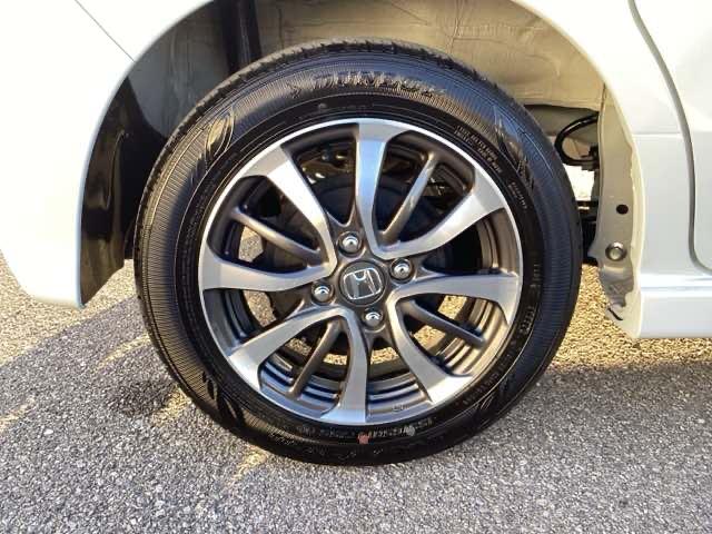 Ｎ－ＢＯＸカスタム ベースグレード　Ｗ電動ドア　ＵＳＢ接続　ＣＭＢＳ　Ｄレコ　ベンチシート　オートエアコン　スマートキ　ＬＥＤ　盗難防止装置　クルコン　ＥＴＣ　バックカメラ　フルセグＴＶ　パワーステアリング　エアバッグ（19枚目）