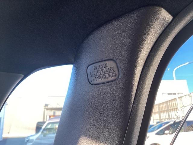 Ｎ－ＢＯＸカスタム ベースグレード　Ｗ電動ドア　ＵＳＢ接続　ＣＭＢＳ　Ｄレコ　ベンチシート　オートエアコン　スマートキ　ＬＥＤ　盗難防止装置　クルコン　ＥＴＣ　バックカメラ　フルセグＴＶ　パワーステアリング　エアバッグ（33枚目）