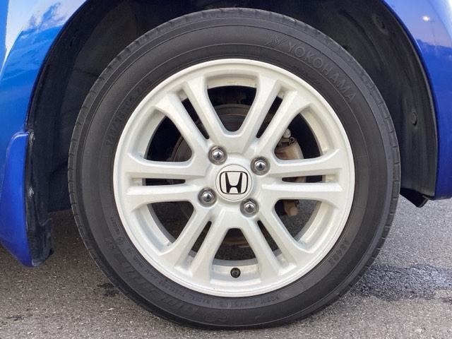 Ｎ－ＢＯＸ ２トーンカラースタイルＧ・Ｌパッケージ　ＥＴＣ付　バックガイドモニター　スマートキーシステム　ＥＳＣ　ナビＴＶ　ワンセグＴＶ　Ａストップ　盗難防止装置　オートエアコン　パワーウィンドウ　ＤＶＤ再生（20枚目）