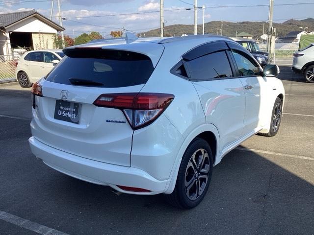 ヴェゼル ハイブリッドZ・ホンダセンシング レーダーサポート ワンセグ DVD再生機能 横滑り防止システム バックアイカメラ 盗難防止装置 シートヒーター付 スマ-トキ- ECOモード パワーウィンド パワステ(8枚目)