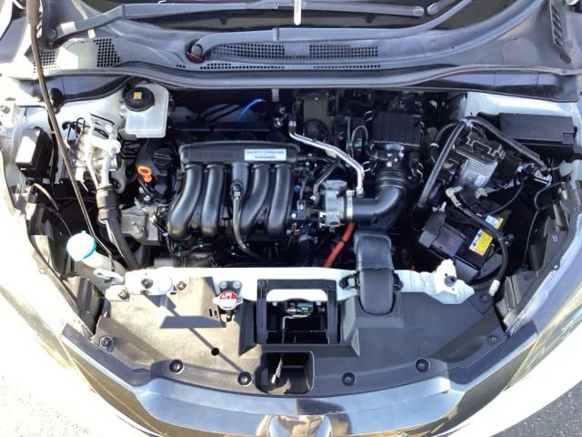 ヴェゼル ハイブリッドZ・ホンダセンシング レーダーサポート ワンセグ DVD再生機能 横滑り防止システム バックアイカメラ 盗難防止装置 シートヒーター付 スマ-トキ- ECOモード パワーウィンド パワステ(17枚目)