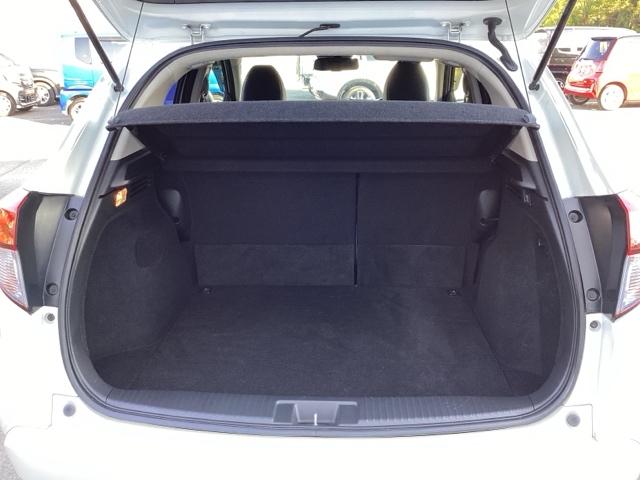 ヴェゼル ハイブリッドZ・ホンダセンシング レーダーサポート ワンセグ DVD再生機能 横滑り防止システム バックアイカメラ 盗難防止装置 シートヒーター付 スマ-トキ- ECOモード パワーウィンド パワステ(18枚目)