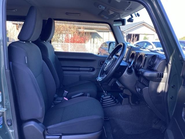 ジムニー ＸＬ　禁煙車両　キーレススタートシステム　スマートキー＆プッシュスタート　ターボー　助手席エアバッグ　パートタイム４ＷＤ　セキュリティ　ワンセグ　エアバック　ナビＴＶ　パワーウィンドウ　ＡＢＳ（13枚目）