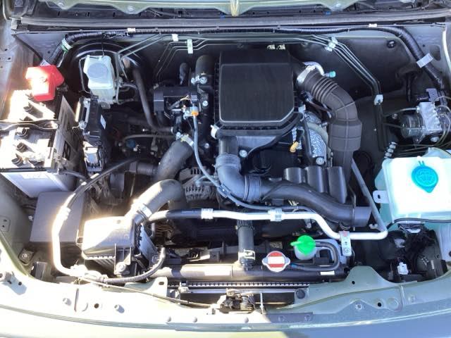 ジムニー ＸＬ　禁煙車両　キーレススタートシステム　スマートキー＆プッシュスタート　ターボー　助手席エアバッグ　パートタイム４ＷＤ　セキュリティ　ワンセグ　エアバック　ナビＴＶ　パワーウィンドウ　ＡＢＳ（17枚目）