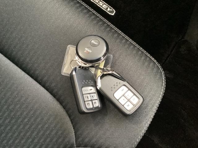 オデッセイ アブソルート・ＥＸ　シ－トヒ－タ－　バックモニター　ＷＡＣ　スマ－トキ－　セキュリティーアラーム　３列シート　ＤＶＤ再生　オートクルーズコントロール　パワーウィンドウ　エアバック　エアコン　横滑り防止（34枚目）