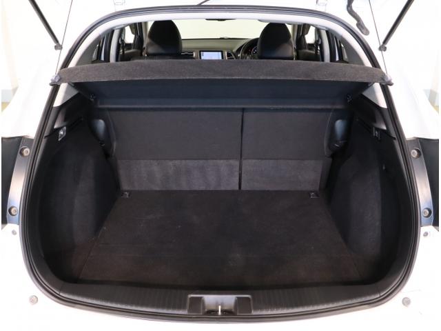 ヴェゼル ハイブリッドZ・ホンダセンシング レーダーサポート DVD再生機能 横滑り防止システム バックアイカメラ 盗難防止装置 フルセ シートヒーター付 スマ-トキ- ECOモード パワーウィンド ナビ&TV(45枚目)