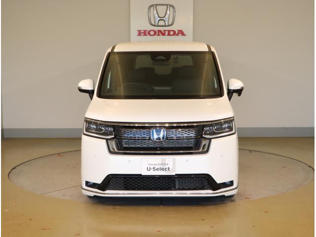 ステップワゴン ｅ：ＨＥＶスパーダ　マルチカメラ　デュアルエアコン　フルオートエアコン　ＥＳＣ　シートヒータ　オートライト　キーフリー　ＬＥＤヘッドランプ　イモビ　ＡＢＳ　スマートキ　ＵＳＢポート　ＥＣＯモード（2枚目）