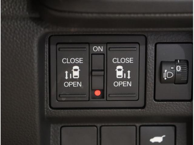 ステップワゴン ｅ：ＨＥＶスパーダ　マルチカメラ　デュアルエアコン　フルオートエアコン　ＥＳＣ　シートヒータ　オートライト　キーフリー　ＬＥＤヘッドランプ　イモビ　ＡＢＳ　スマートキ　ＵＳＢポート　ＥＣＯモード（33枚目）