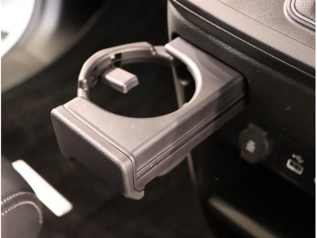 ステップワゴン ｅ：ＨＥＶスパーダ　マルチカメラ　デュアルエアコン　フルオートエアコン　ＥＳＣ　シートヒータ　オートライト　キーフリー　ＬＥＤヘッドランプ　イモビ　ＡＢＳ　スマートキ　ＵＳＢポート　ＥＣＯモード（39枚目）