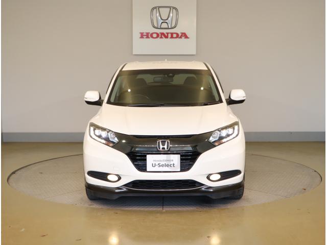 ヴェゼル ハイブリッドＸ・ホンダセンシング　地デジ　Ａクルーズ　Ｂモニ　スマキー　オートエアコン　ＶＳＡ　ＬＥＤヘッドライト　ＥＴＣ車載器　カーテンエアバッグ　ＡＢＳ　パワーウィンドウ　ＵＳＢ　Ｗエアバッグ（10枚目）