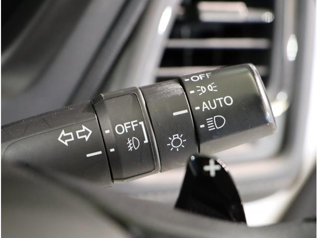 ヴェゼル ハイブリッドＸ・ホンダセンシング　地デジ　Ａクルーズ　Ｂモニ　スマキー　オートエアコン　ＶＳＡ　ＬＥＤヘッドライト　ＥＴＣ車載器　カーテンエアバッグ　ＡＢＳ　パワーウィンドウ　ＵＳＢ　Ｗエアバッグ（32枚目）