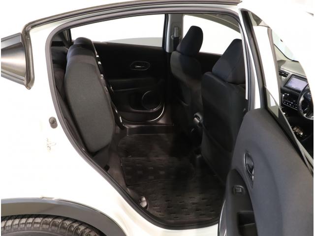 ヴェゼル ハイブリッドＸ・ホンダセンシング　地デジ　Ａクルーズ　Ｂモニ　スマキー　オートエアコン　ＶＳＡ　ＬＥＤヘッドライト　ＥＴＣ車載器　カーテンエアバッグ　ＡＢＳ　パワーウィンドウ　ＵＳＢ　Ｗエアバッグ（41枚目）