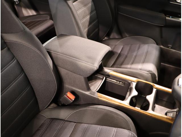 ＣＲ－Ｖハイブリッド ＥＸ　オートクルーズコントロール　シートヒータ　アイドリングストップ　ＬＥＤヘッドランプ　フルセグ　リヤカメラ　衝突被害軽減ブレーキ　電動シート　ＥＴＣ　４ＷＤ　横滑り防止装置　ＤＶＤ　オートエアコン（38枚目）