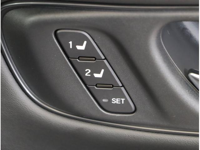 ＺＲ－Ｖ Ｚ　Ｄレコ　盗難防止システム　インテリキー　カーテンエアバック　地デジ　ＶＳＡ　クルコン　ＵＳＢ　エアコン　ターボ　本革シ－ト　クリアランスソナー　ＬＥＤヘッドライト　ＡＢＳ　オートライト　ナビＴＶ（43枚目）