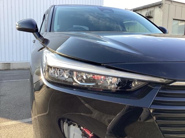 ヴェゼル ｅ：ＨＥＶＺ　衝突回避支援ブレーキ機能　１オナ　スマキ　Ｐトランク　フルオートエアコン　エアバッグ　両席エアバック　Ｒカメ　パワーウィンドウ　ＬＥＤランプ　ソナー　クルーズＣ　ナビ＆ＴＶ　禁煙（10枚目）