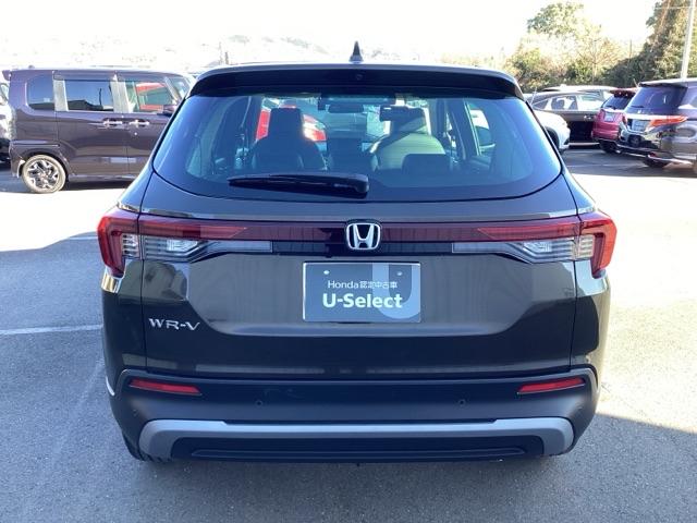 ＷＲ－Ｖ Ｚ　誤発進抑制　禁煙　Ｒカメラ　ワンオーナー　ＥＳＣ　ＬＥＤライト　ＡＢＳ　ＥＴＣ　パワーウィンドウ　パワーステアリング　フルオートエアコン　キーレス　オートクルーズコントロール　サイドエアバック（3枚目）