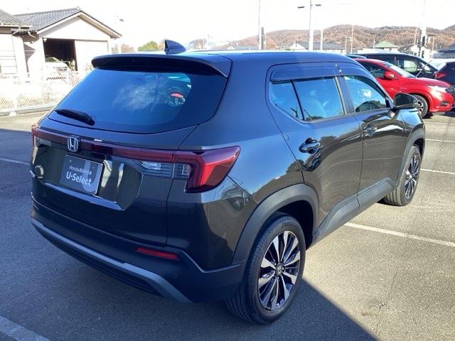 ＷＲ－Ｖ Ｚ　誤発進抑制　禁煙　Ｒカメラ　ワンオーナー　ＥＳＣ　ＬＥＤライト　ＡＢＳ　ＥＴＣ　パワーウィンドウ　パワーステアリング　フルオートエアコン　キーレス　オートクルーズコントロール　サイドエアバック（8枚目）