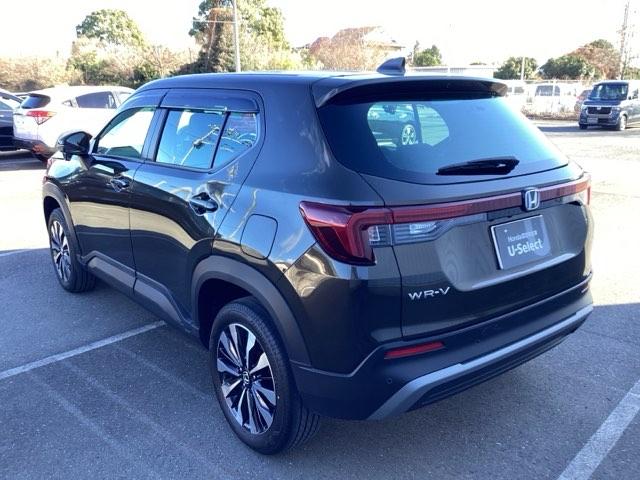 ＷＲ－Ｖ Ｚ　誤発進抑制　禁煙　Ｒカメラ　ワンオーナー　ＥＳＣ　ＬＥＤライト　ＡＢＳ　ＥＴＣ　パワーウィンドウ　パワーステアリング　フルオートエアコン　キーレス　オートクルーズコントロール　サイドエアバック（9枚目）