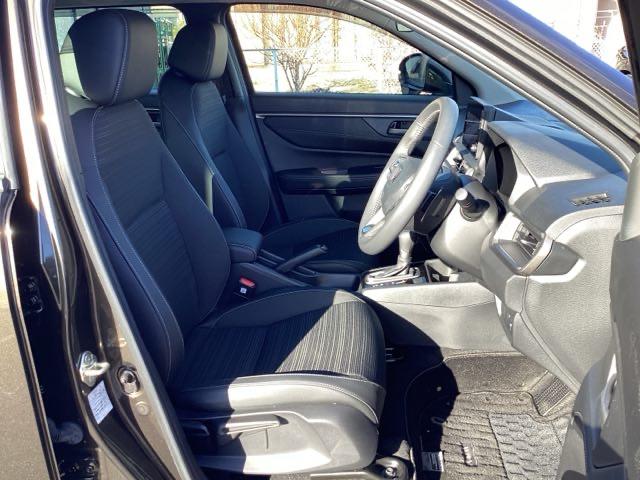 ＷＲ－Ｖ Ｚ　誤発進抑制　禁煙　Ｒカメラ　ワンオーナー　ＥＳＣ　ＬＥＤライト　ＡＢＳ　ＥＴＣ　パワーウィンドウ　パワーステアリング　フルオートエアコン　キーレス　オートクルーズコントロール　サイドエアバック（16枚目）