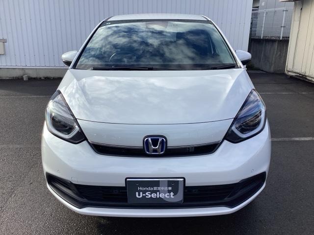 フィット ｅ：ＨＥＶホーム　前後誤発進抑制機能　クリソナ　助手席エアバッグ　運転席エアバッグ　１オナ　アイドリングストップ　禁煙　ＬＥＤライト　バックカメラ　ＡＢＳ　サイドエアバッグ　オートクルーズコントロール（2枚目）