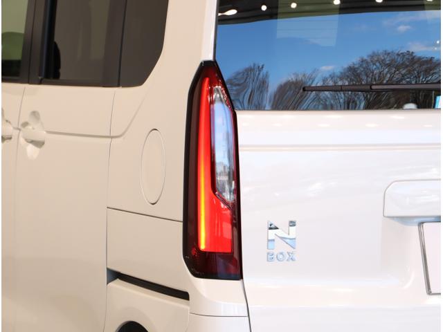 Ｎ－ＢＯＸ ベースグレード　衝突軽減システム　スマートキ－　カーテンエアバック　イモビライザー　ＥＣＯモード　横滑り防止　オートクルーズ　ＬＥＤヘッドライト　キーフリー　地デジ　パワーステアリング　オートエアコン（13枚目）