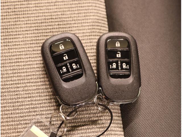 Ｎ－ＢＯＸ ベースグレード　衝突軽減システム　スマートキ－　カーテンエアバック　イモビライザー　ＥＣＯモード　横滑り防止　オートクルーズ　ＬＥＤヘッドライト　キーフリー　地デジ　パワーステアリング　オートエアコン（26枚目）