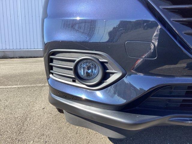 ヴェゼル Ｘ・ホンダセンシング　ワンセグ　シートヒーター　Ｒカメラ　Ｗエアバッグ　盗難防止　禁煙　アクティブクルーズコントロール　オートエアコン　ＬＥＤランプ　衝突軽減ブレ－キ　整備記録簿　カーテンエアバック（11枚目）