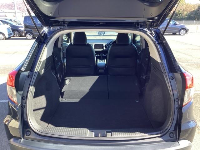 ヴェゼル Ｘ・ホンダセンシング　ワンセグ　シートヒーター　Ｒカメラ　Ｗエアバッグ　盗難防止　禁煙　アクティブクルーズコントロール　オートエアコン　ＬＥＤランプ　衝突軽減ブレ－キ　整備記録簿　カーテンエアバック（22枚目）