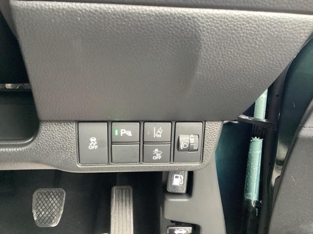 Ｎ－ＯＮＥ ＲＳ　サイドカーテンエアバック　クリアランスソナー　シートヒータ　横滑り防止機能　インテリキー　ＥＴＣ付き　ＡＡＣ　オートクルーズコントロール　Ｂカメ　アイドリングストップ機能　Ａライト　ナビ＆ＴＶ（31枚目）