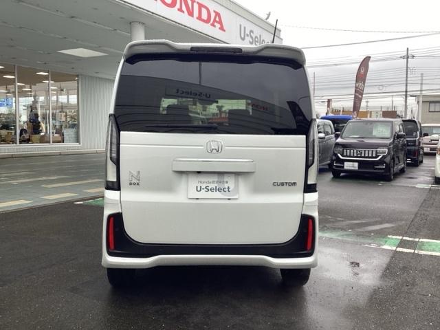 Ｎ－ＢＯＸカスタム ベースグレード　Ｗ電動ドア　ＵＳＢ接続　ＣＭＢＳ　Ｄレコ　ベンチシート　オートエアコン　スマートキ　ＬＥＤ　盗難防止装置　クルコン　ＥＴＣ　バックカメラ　フルセグＴＶ　パワーステアリング　エアバッグ（3枚目）