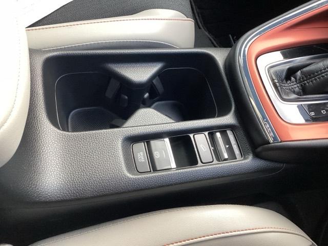 ヴェゼル ｅ：ＨＥＶＰＬａＹ　衝突被害軽減ブレーキ　カーテンエアバッグ　盗難防止装置　アイドルストップ　Ｐセンサー　ＡＢＳ　ＥＳＣ　フルオートエアコン　リアカメラ　シートヒータ　エアバッグ　ＬＥＤヘッドライト（30枚目）