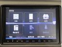 ハイブリッドＺ・ホンダセンシング　レーダーサポート　ＤＶＤ再生機能　横滑り防止システム　バックアイカメラ　盗難防止装置　フルセ　シートヒーター付　スマ－トキ－　ＥＣＯモード　パワーウィンド　ＵＳＢ接続（19枚目）
