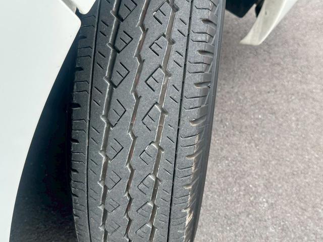 ＮＶ３５０キャラバンバン ロングプレミアムＧＸ　禁煙／法人１オーナー／エマージェンシーブレーキ／純正ＳＤナビ／地デジ／全方位モニター／ＥＴＣ／ＢＬＵＥＴＯＯＴＨ／電動スライドドア／ＬＥＤ／フォグ／キーフリー／純正１５インチアルミ（27枚目）