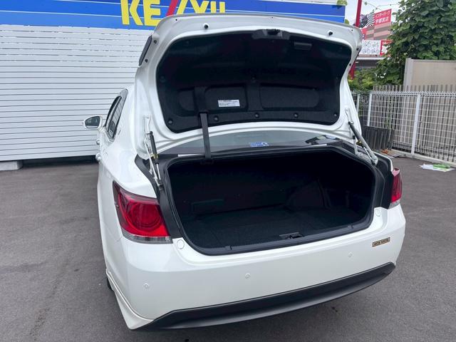 クラウンハイブリッド アスリートＧ　禁煙／プリクラッシュセーフティ／メーカーナビ／地デジ／全方位モニター／ＢＬＵＥＴＯＯＴＨ／ＥＴＣ／２０２１年製タイヤ／パワーシート／黒革シート／ＬＥＤ／フォグ／盗難防止／ソナー／純正ドラレコ（28枚目）