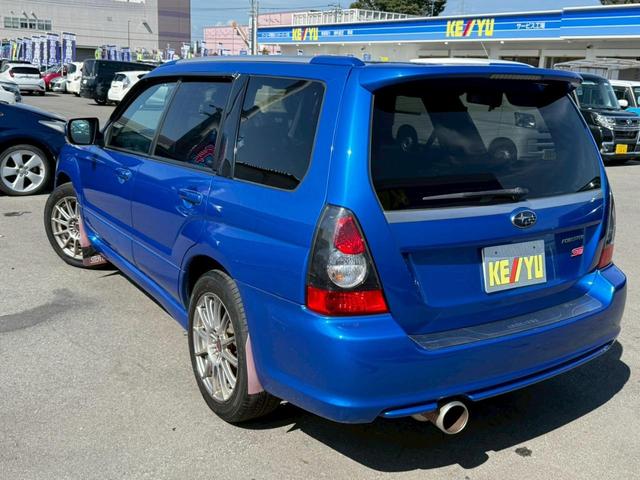 フォレスター クロススポーツＳエディション／弊社下取直販／ローダウン／　禁煙車／フルタイム４ＷＤ／水平対向４気筒ターボ／ＳＴＩ１７インチアルミ／２０２２年製タイヤ／Ｒスポイラー／キーレス／ＣＤ／ＬＥＤライト／スペアキー／電動格納ミラー／バケットシート（10枚目）