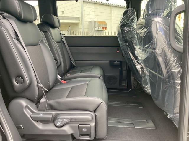 ステップワゴン e:HEVスパーダ 登録済未使用車/ホンダセンシング 11.4インチナビ/15.6インチフリップダウン&マルチビューカメラ/両側電動スライド/電動リアゲート/BSMシートヒーター/ハーフレザーシート/フルセグTV/ブルートゥース/LED(28枚目)