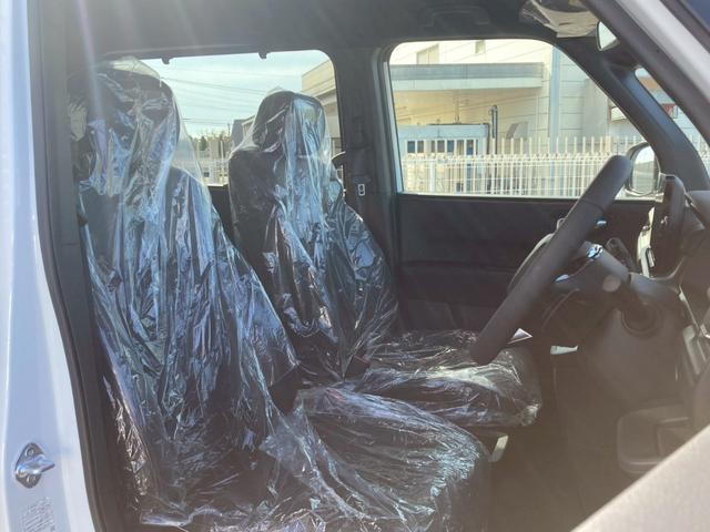 ステップワゴン ｅ：ＨＥＶスパーダ　登録済未使用車　ホンダセンシング　１１．４インチナビ／１５．６インチフリップダウン＆マルチビューカメラ／両側電動スライド／電動リアゲート／ＢＳＭシートヒーター／ハーフレザーシート／フルセグＴＶ／ブルートゥース／ＬＥＤ（12枚目）