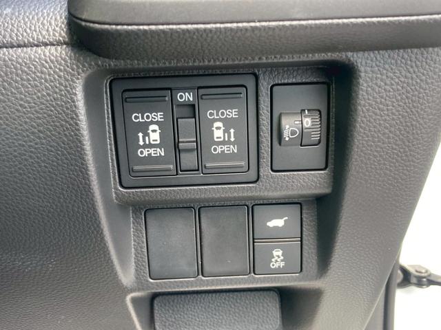 ステップワゴン ｅ：ＨＥＶスパーダ　登録済未使用車　ホンダセンシング　１１．４インチナビ／１５．６インチフリップダウン＆マルチビューカメラ／両側電動スライド／電動リアゲート／ＢＳＭシートヒーター／ハーフレザーシート／フルセグＴＶ／ブルートゥース／ＬＥＤ（26枚目）