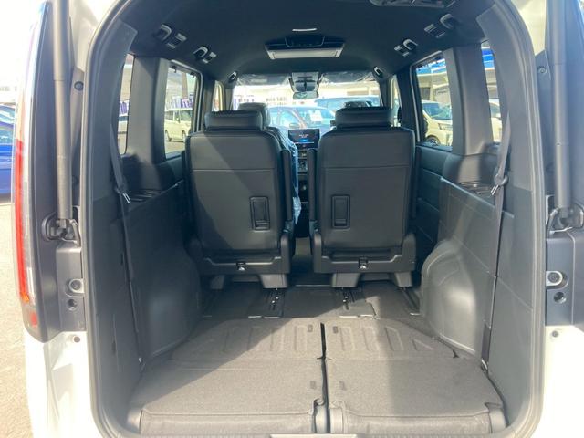 ステップワゴン ｅ：ＨＥＶスパーダ　登録済未使用車　ホンダセンシング　１１．４インチナビ／１５．６インチフリップダウン＆マルチビューカメラ／両側電動スライド／電動リアゲート／ＢＳＭシートヒーター／ハーフレザーシート／フルセグＴＶ／ブルートゥース／ＬＥＤ（30枚目）