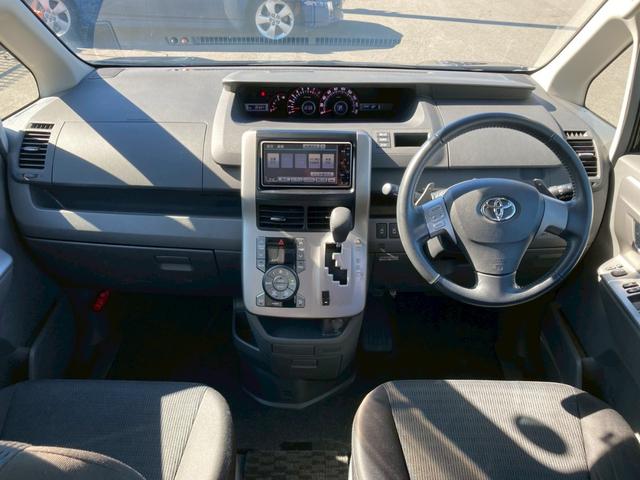 ヴォクシー ZS 煌II 禁煙/両側電動スライドドア/純正ナビ/1セグTV/BLUETOOTH/バックカメラ/ビルトインETC/純正16インチアルミ/HID/フォグ/パドルシフト/プッシュスタート/記録簿6枚/保証書(3枚目)